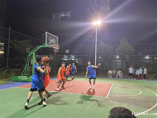 ac米兰app苹果在低碳总部园中秋节篮球赛中勇夺冠军7