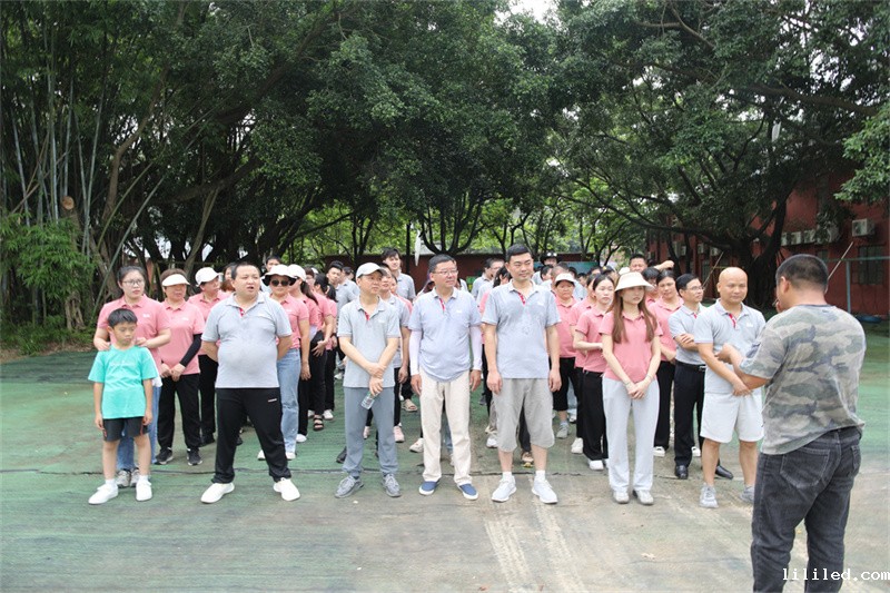 ac米兰app苹果-帽峰山生态园团建团建-趣味活动2