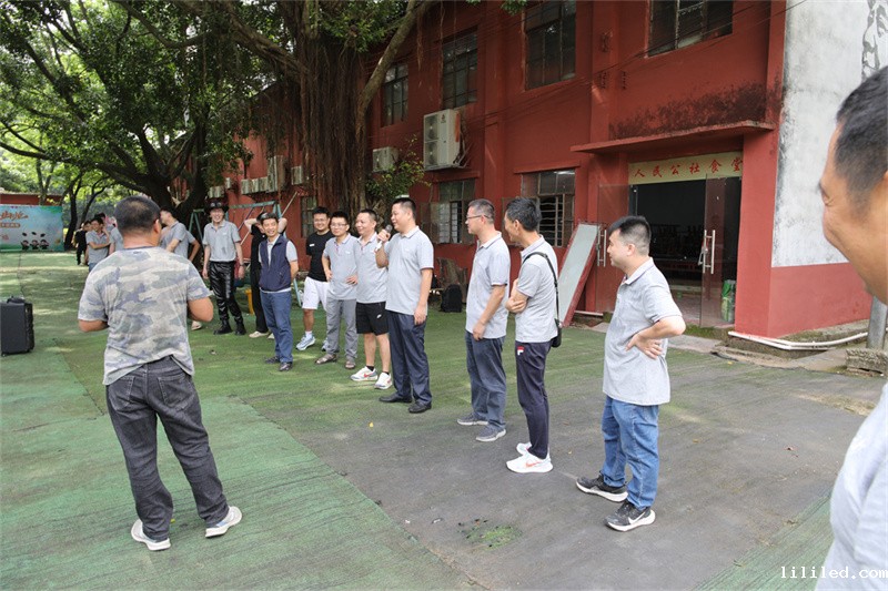 ac米兰app苹果-帽峰山生态园团建团建-趣味活动5