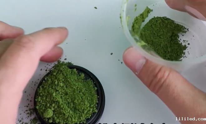 CR10分光测色仪测量粉末的颜色数据